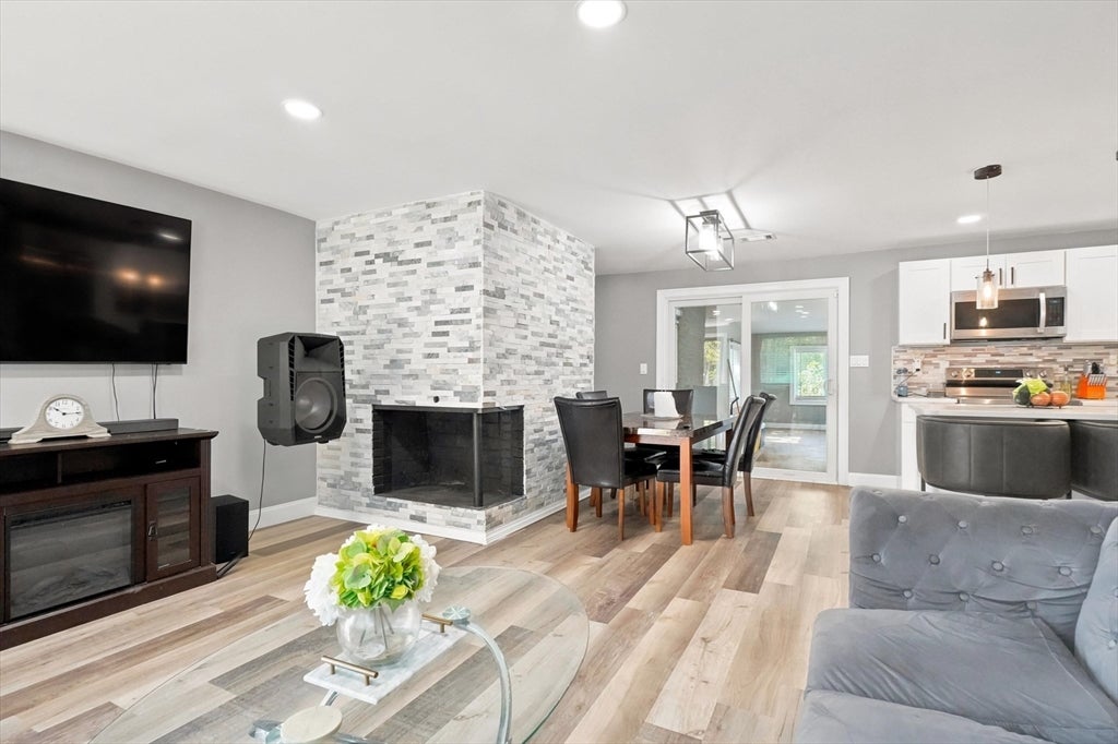14 Pineview Terrace, Brockton, MA Photo #3