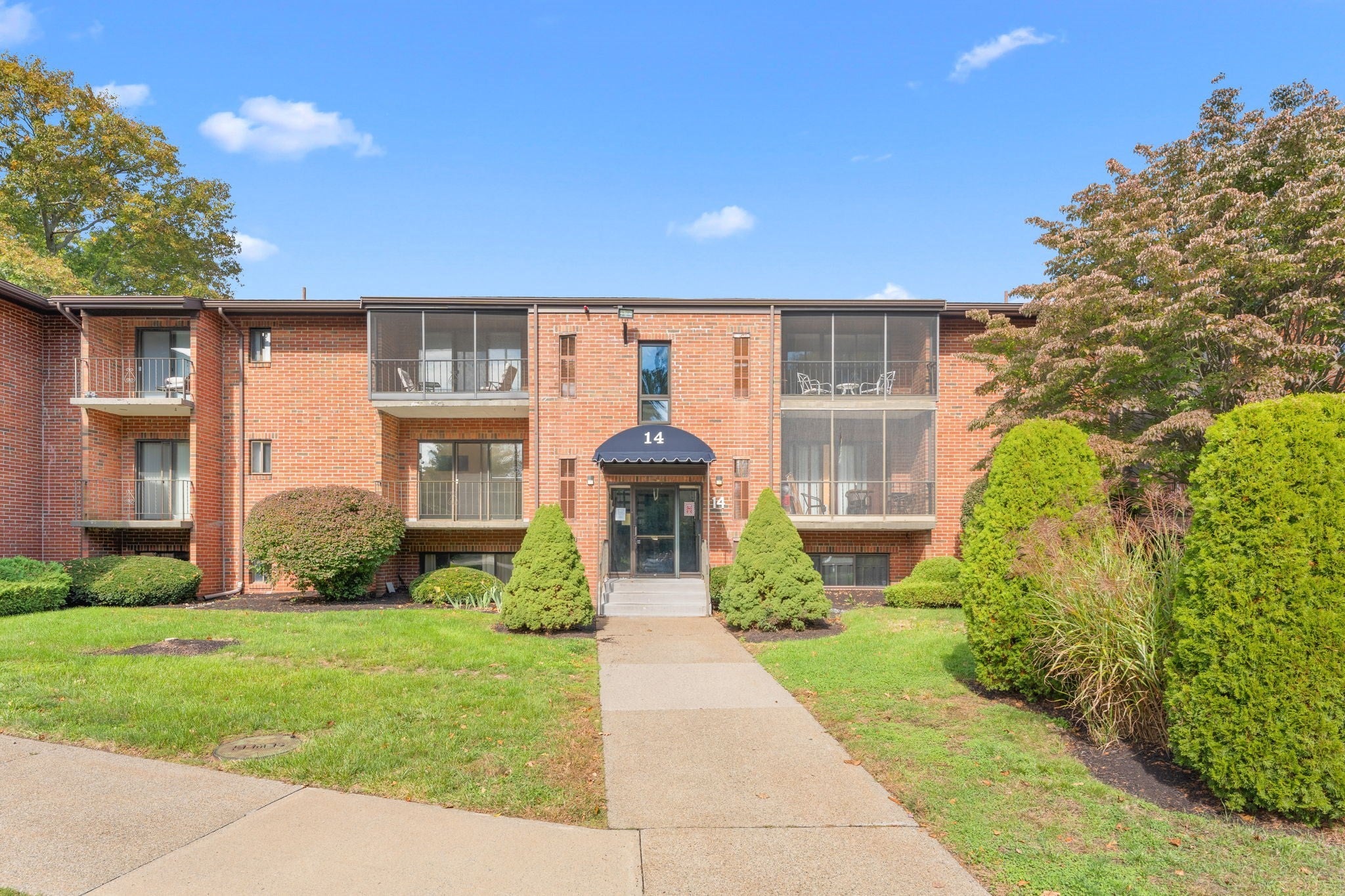 221 Oak St 14-34, Brockton, MA, 221 Oak St 14-34, Brockton, MA Photo #2