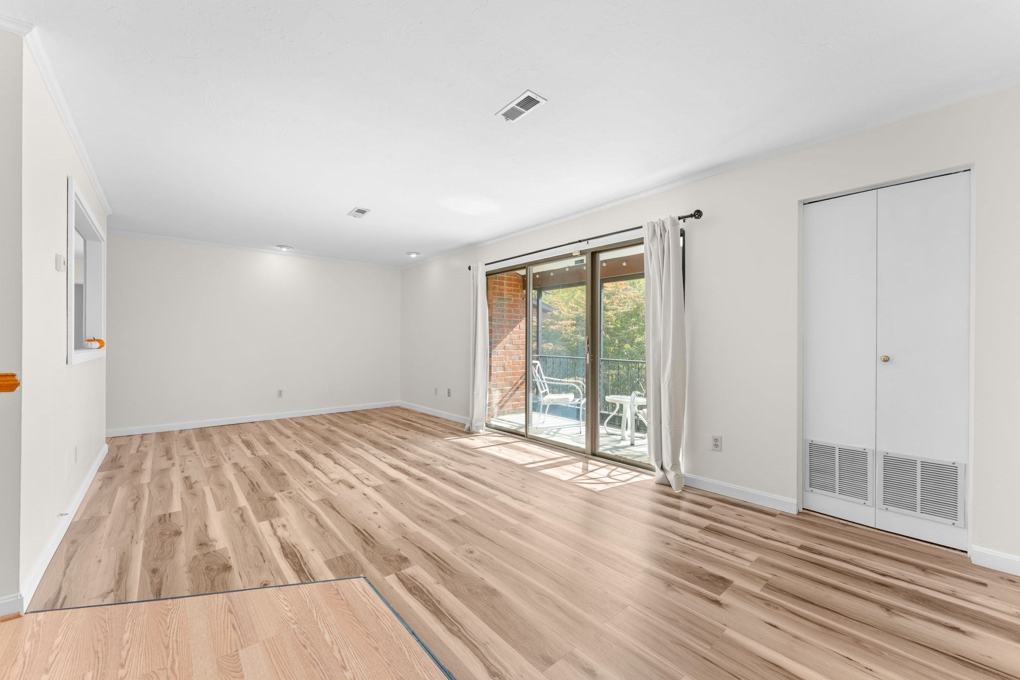 221 Oak St 14-34, Brockton, MA, 221 Oak St 14-34, Brockton, MA Photo #5