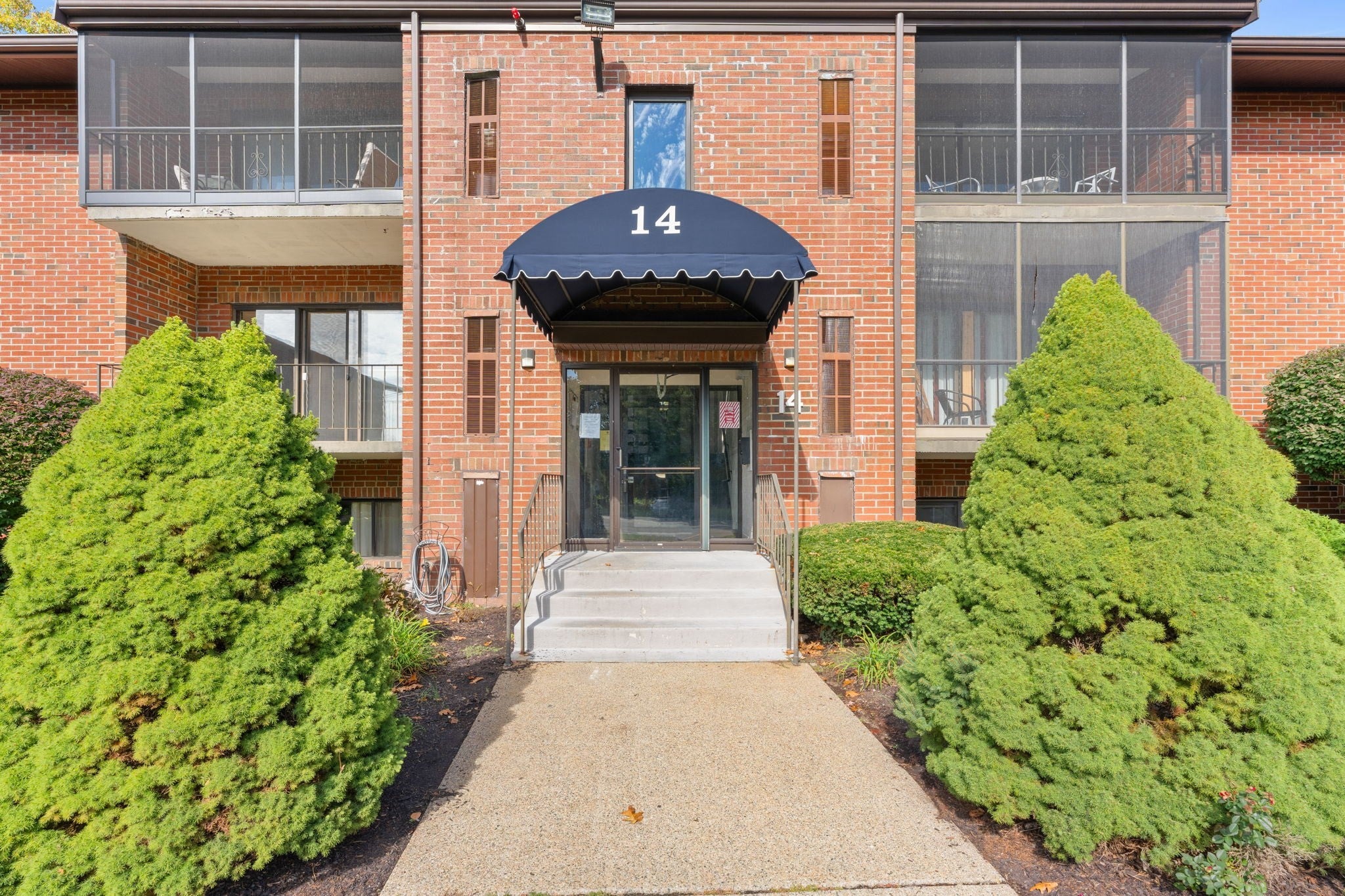 221 Oak St 14-34, Brockton, MA, 221 Oak St 14-34, Brockton, MA Photo #4