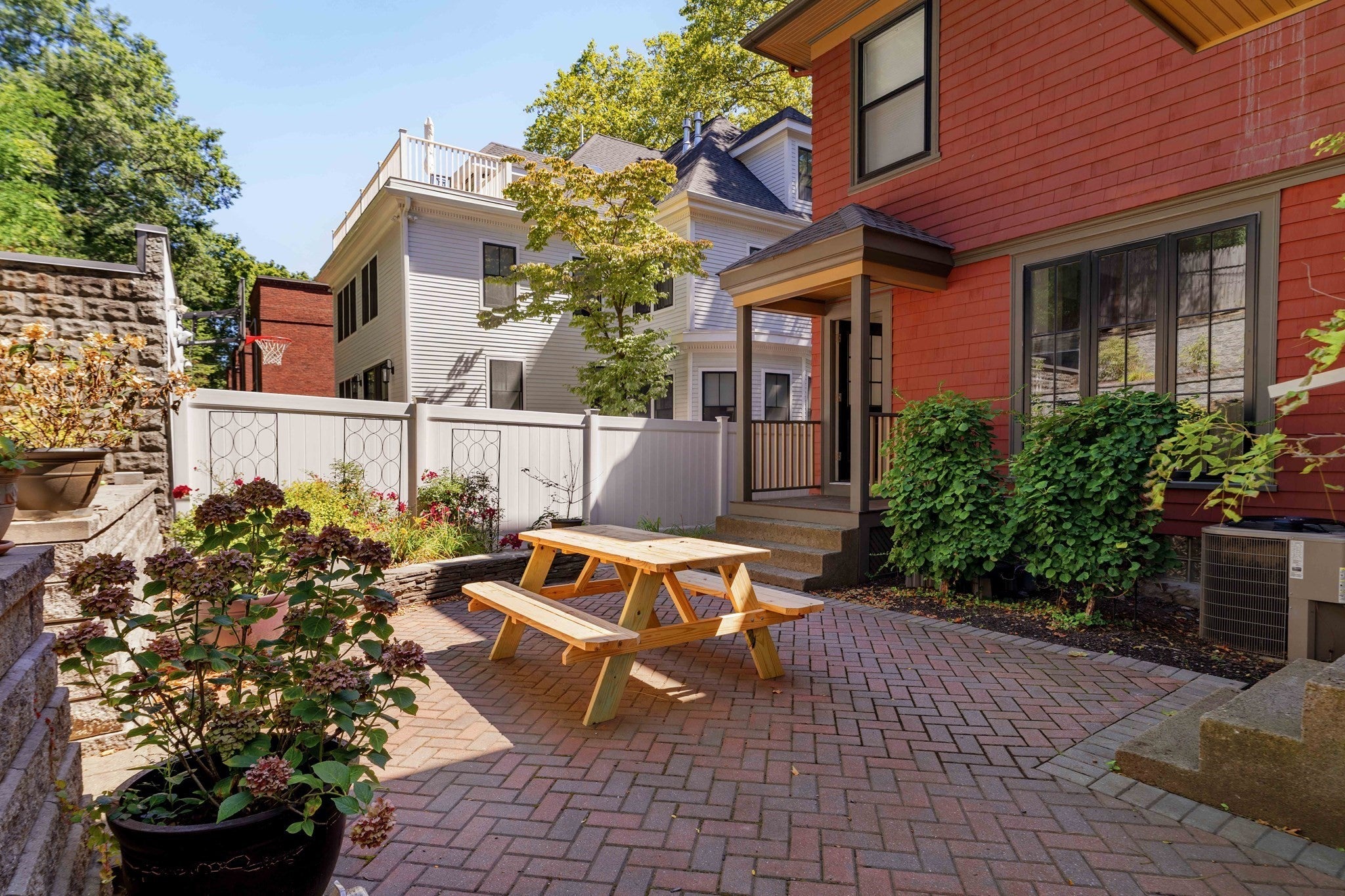 26 Beals ST #1, Brookline, MA, 26 Beals ST #1, Brookline, MA Photo #23
