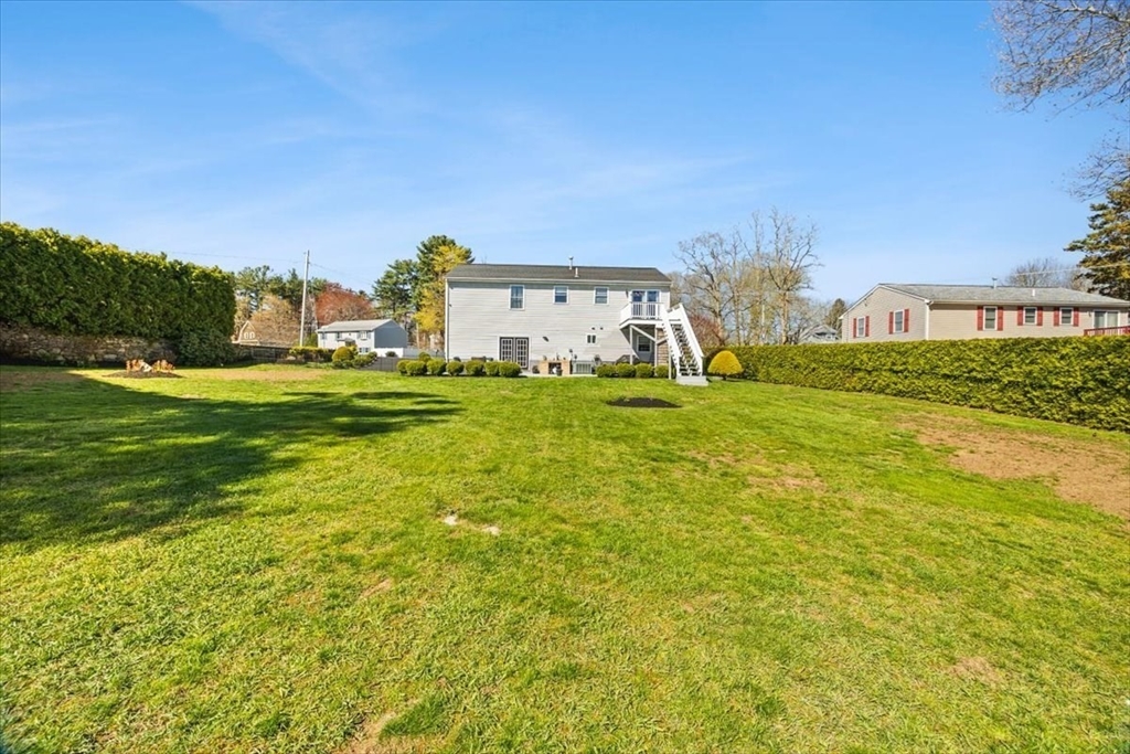 82 Gifford Ave