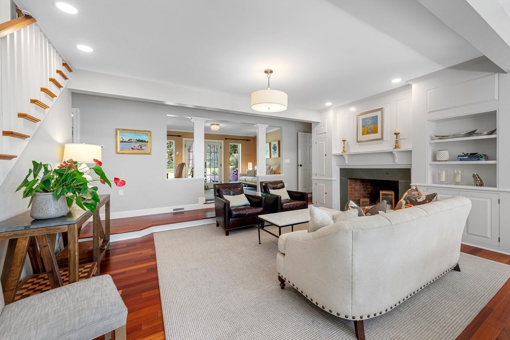 44 William Fairfield Dr, Wenham, MA Photo #5