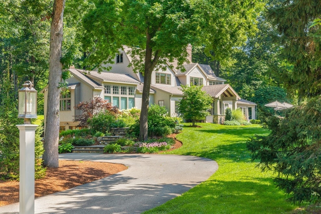 44 William Fairfield Dr, Wenham, MA Photo #1