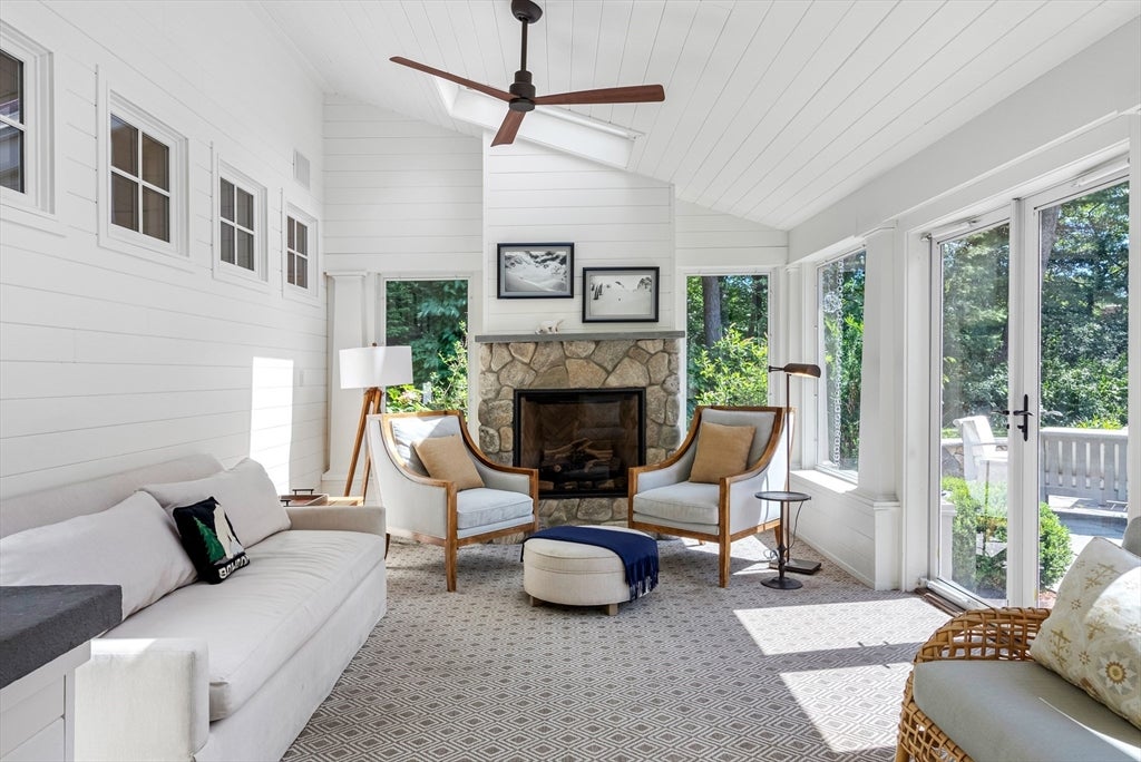 44 William Fairfield Dr, Wenham, MA Photo #10