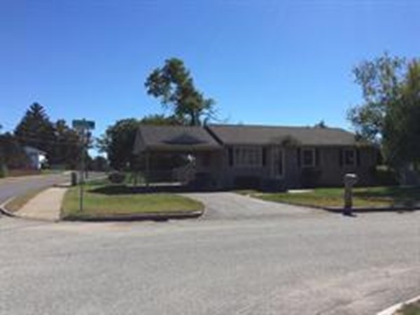 Springfield, Massachusetts 01129, United States, 3 Bedrooms Bedrooms, ,2 BathroomsBathrooms,Residential,Active,185433