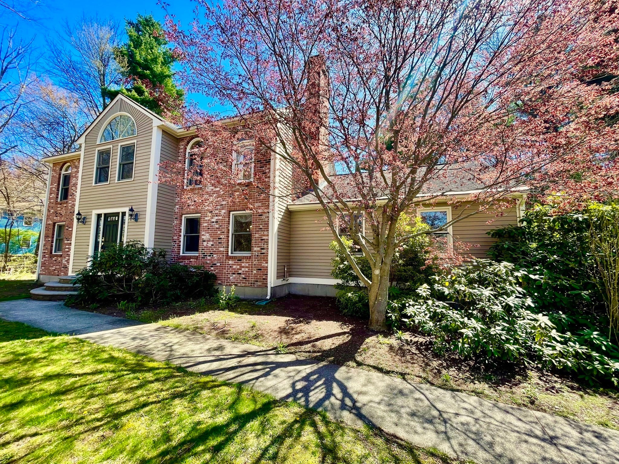 128 Upton Rd