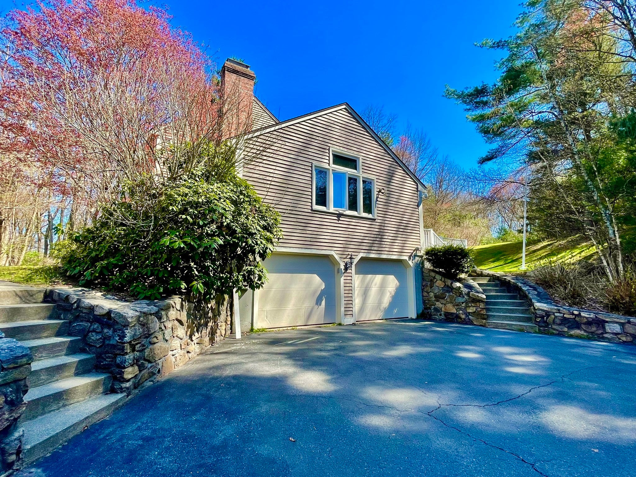 128 Upton Rd