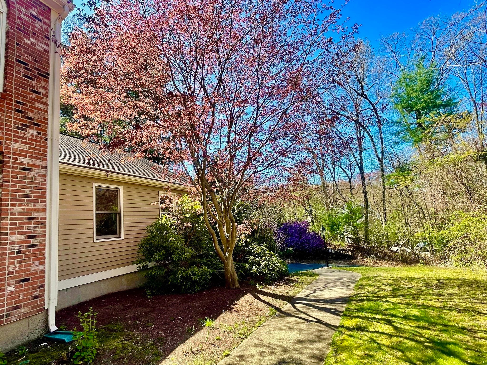 128 Upton Rd