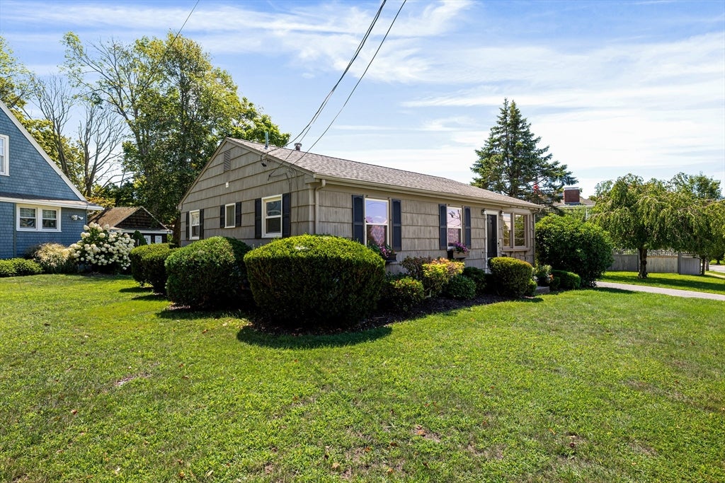1747 Highland Avenue, Fall River, MA Photo #2