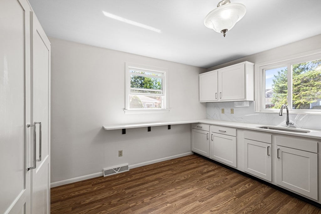 1747 Highland Avenue, Fall River, MA Photo #29