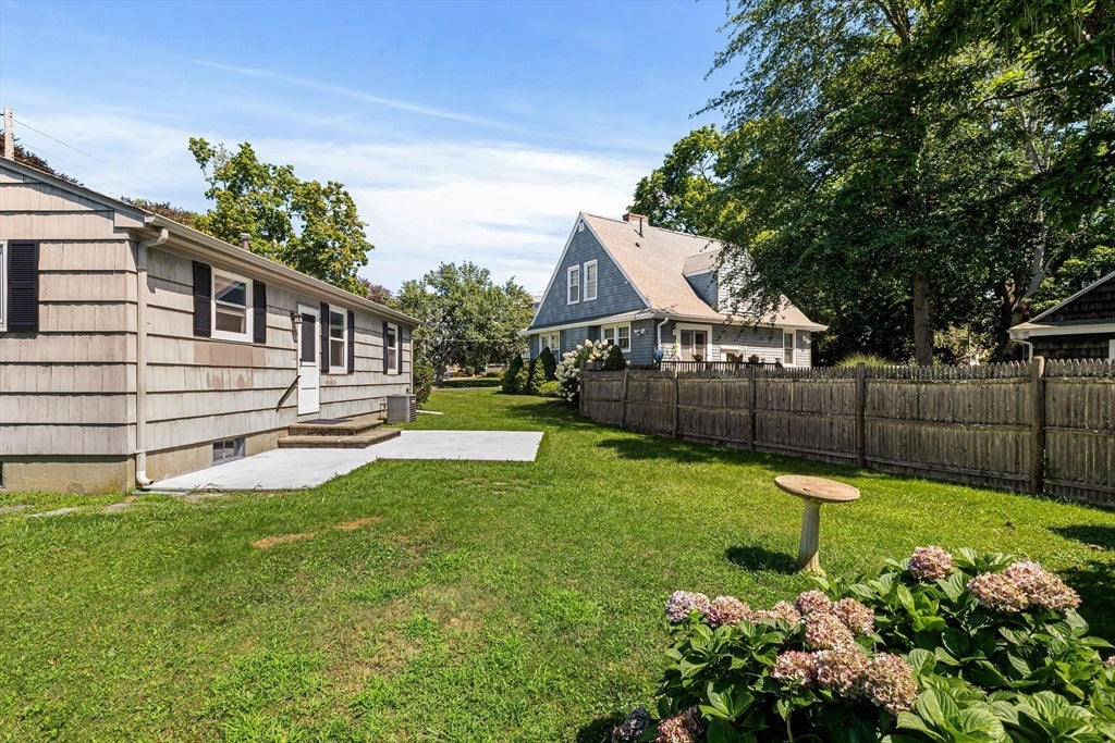 1747 Highland Avenue, Fall River, MA Photo #7