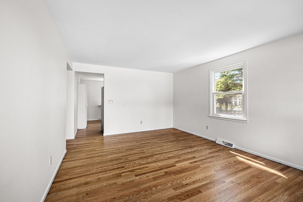 1747 Highland Avenue, Fall River, MA Photo #18