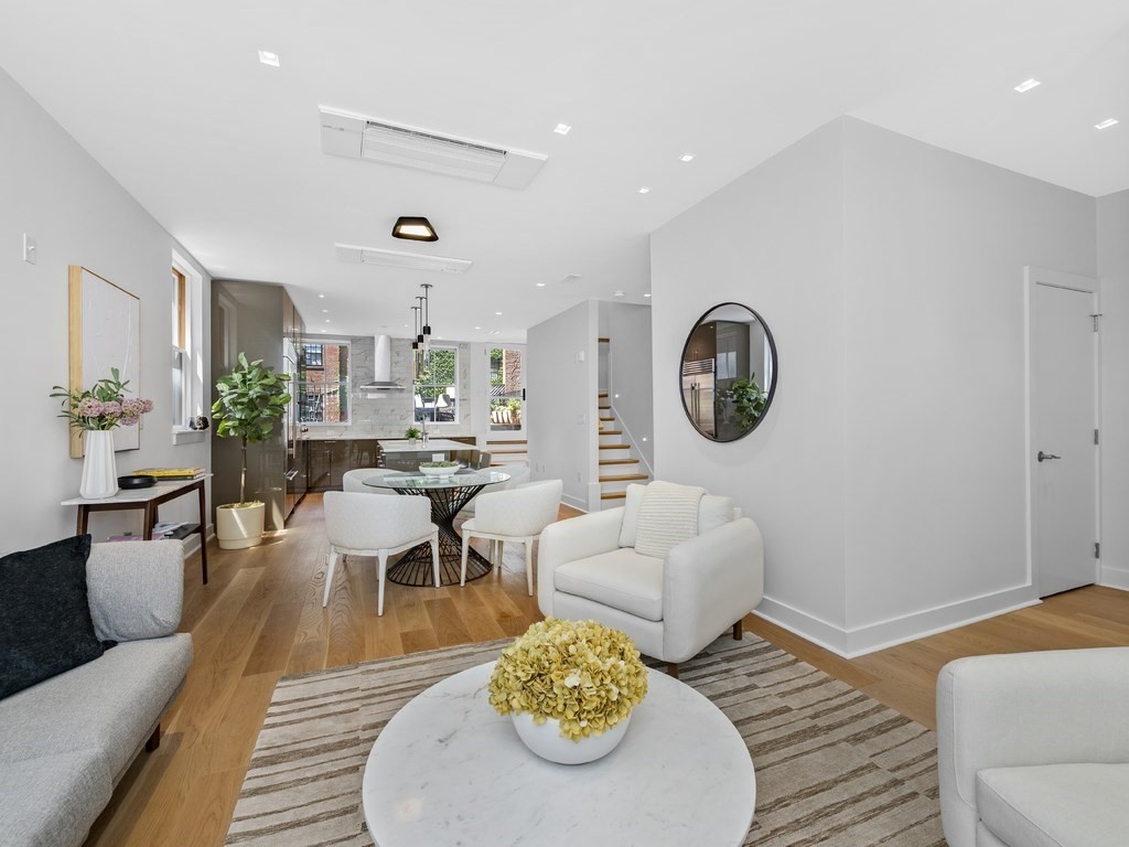 33 Bowdoin Street PH