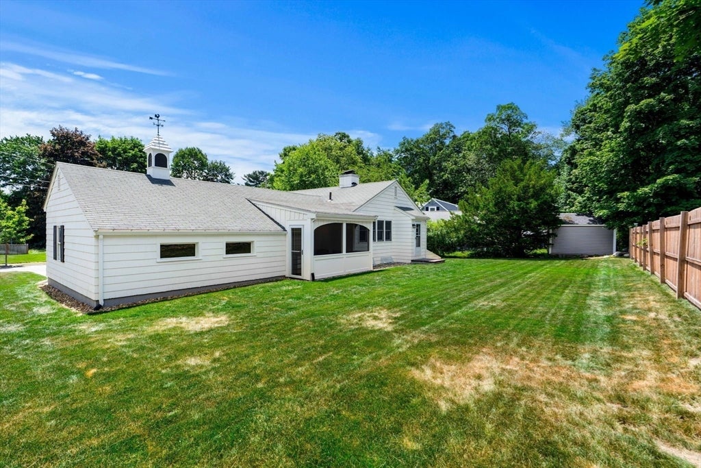46 Woodcrest Dr