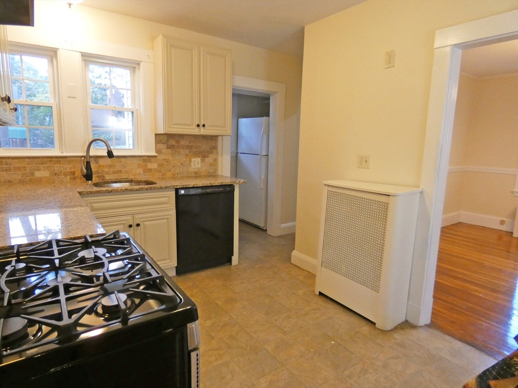 59-61 Athelstane Rd #59, Newton, MA, 59-61 Athelstane Rd #59, Newton, MA Photo #4