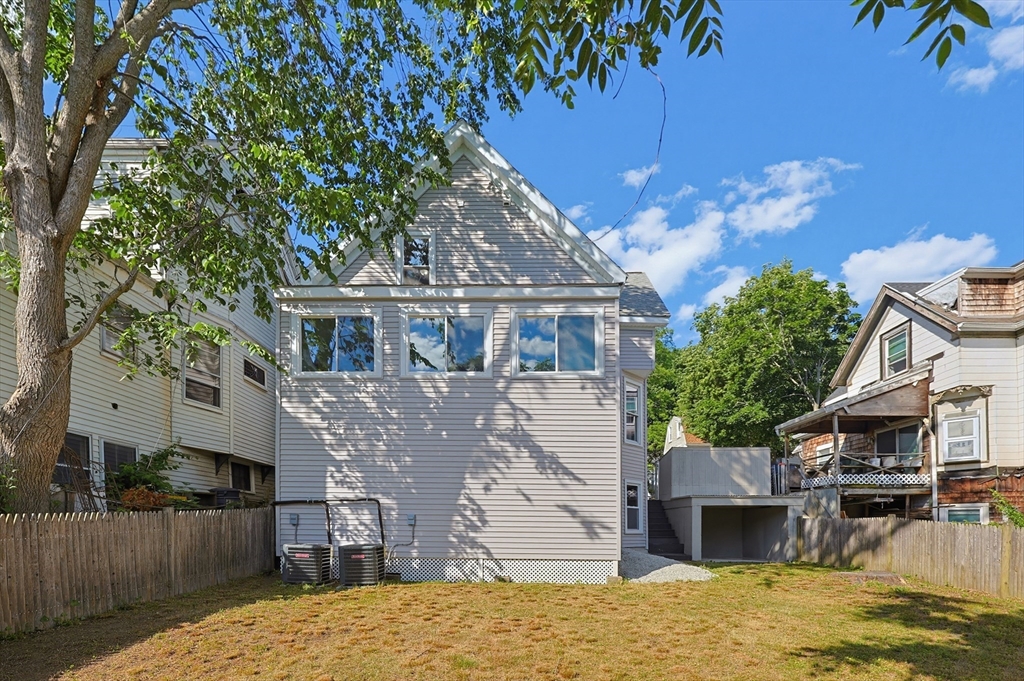 26 Pleasant St