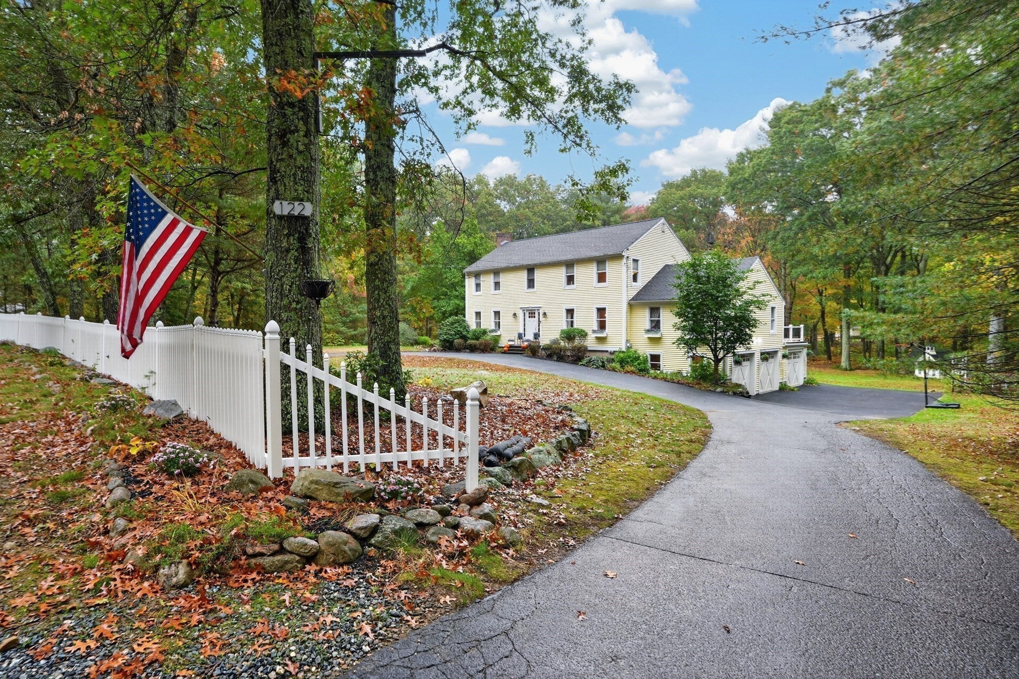 122 Prides Crossing Rd, Sudbury, MA Photo #2