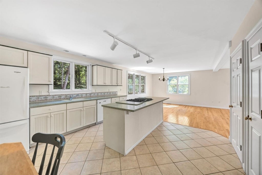 193 Wayside Rd, Harwich, MA, 193 Wayside Rd, Harwich, MA Photo #9