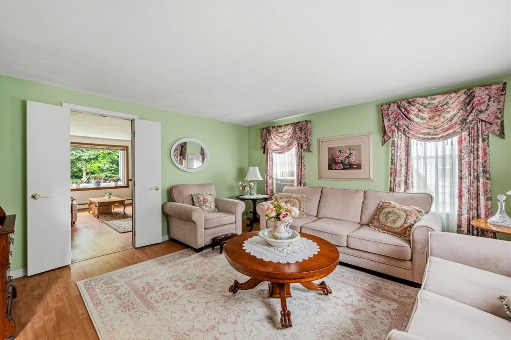 17 Woodlawn Ave, Holbrook, MA, 17 Woodlawn Ave, Holbrook, MA Photo #6
