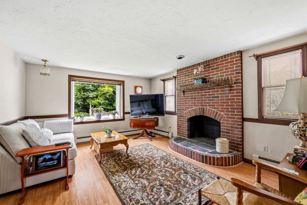 17 Woodlawn Ave, Holbrook, MA, 17 Woodlawn Ave, Holbrook, MA Photo #7
