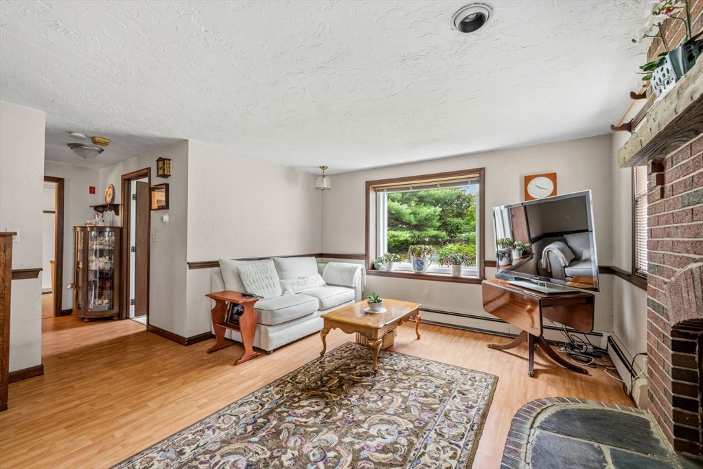 17 Woodlawn Ave, Holbrook, MA, 17 Woodlawn Ave, Holbrook, MA Photo #8