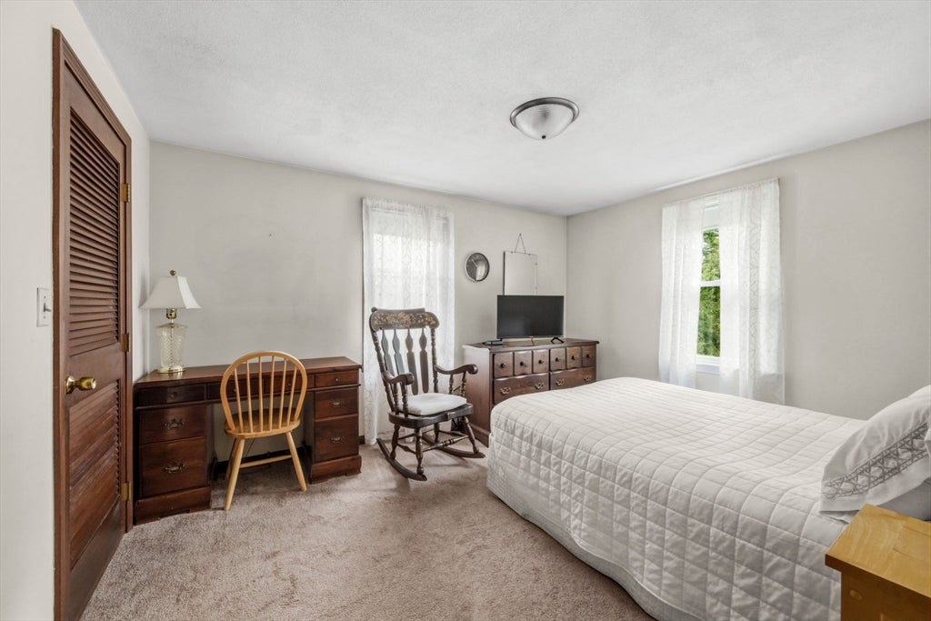 17 Woodlawn Ave, Holbrook, MA, 17 Woodlawn Ave, Holbrook, MA Photo #21