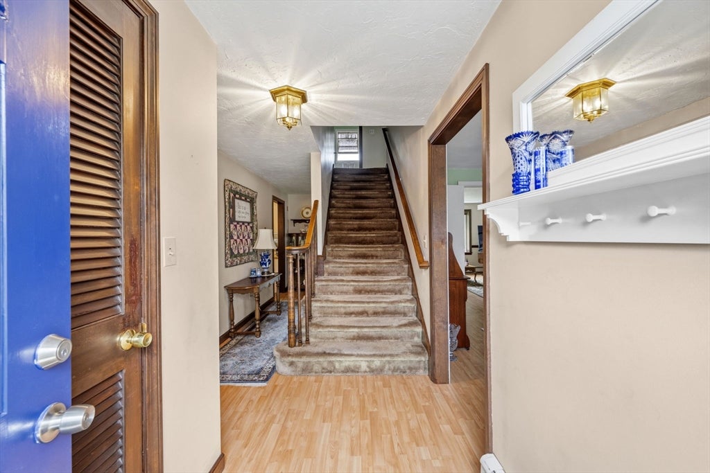 17 Woodlawn Ave, Holbrook, MA, 17 Woodlawn Ave, Holbrook, MA Photo #4