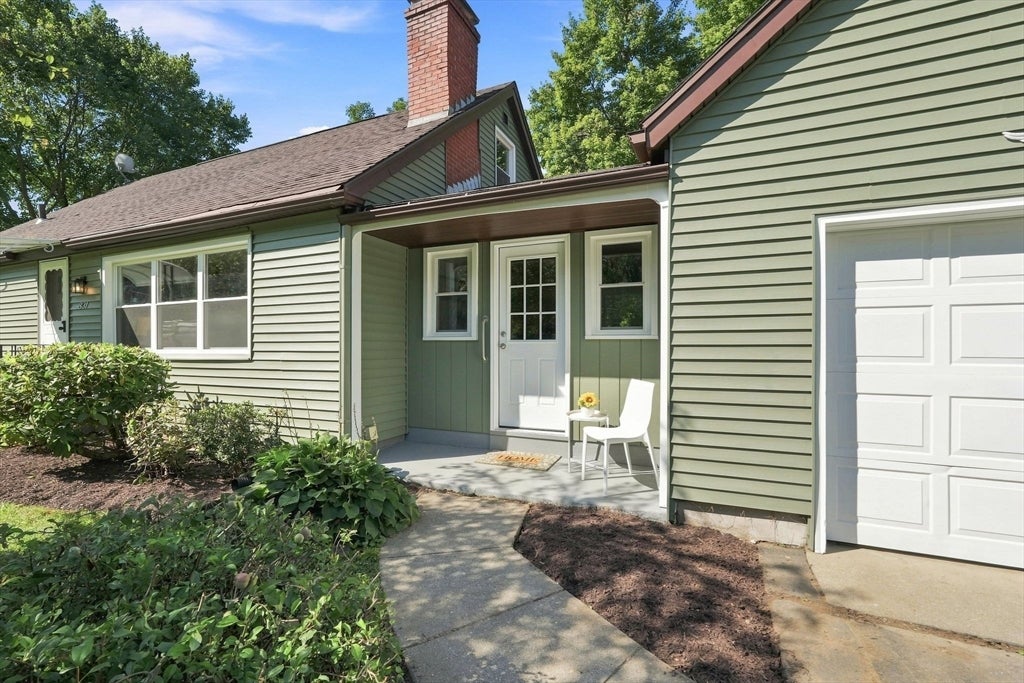 331 Valley View Dr, Westfield, MA, 331 Valley View Dr, Westfield, MA Photo #2