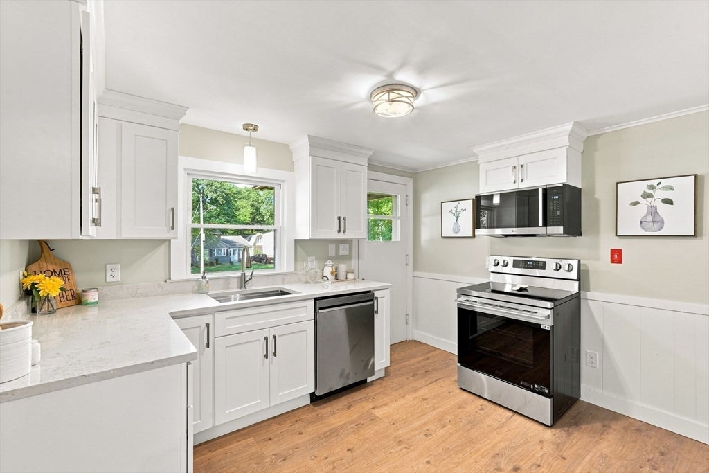 331 Valley View Dr, Westfield, MA, 331 Valley View Dr, Westfield, MA Photo #6