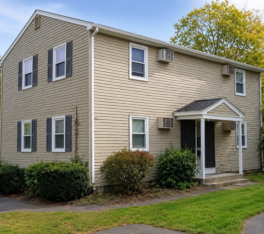 Photo of 77 Moseley Ave, Westfield, MA