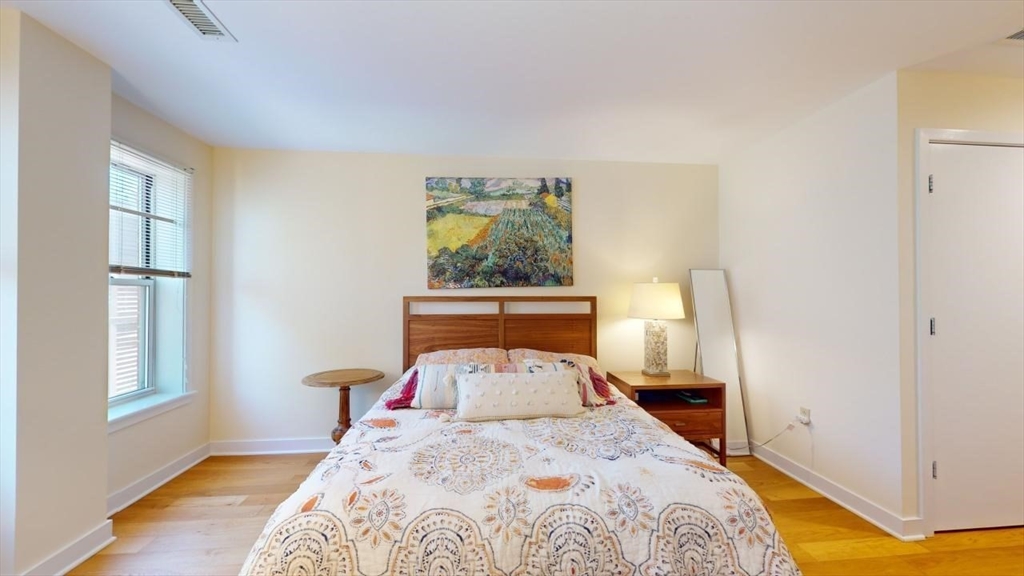 20 Chestnut St #304, Cambridge, MA Photo #10