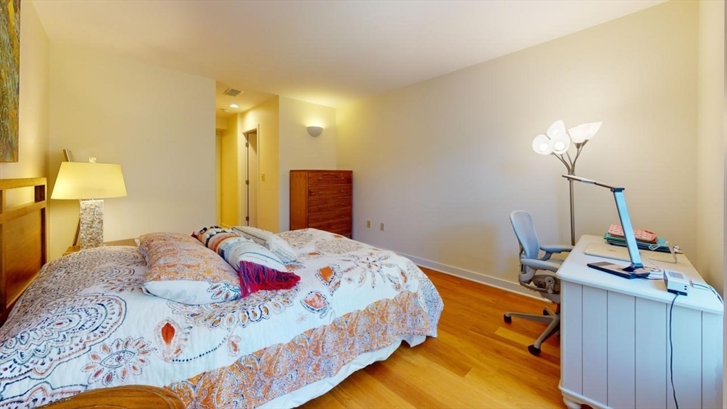 20 Chestnut St #304, Cambridge, MA Photo #20