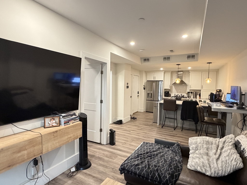 9 Douglas St. 1