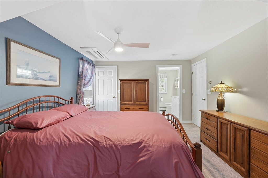 10 Horseshoe Lane, Clinton, MA Photo #22
