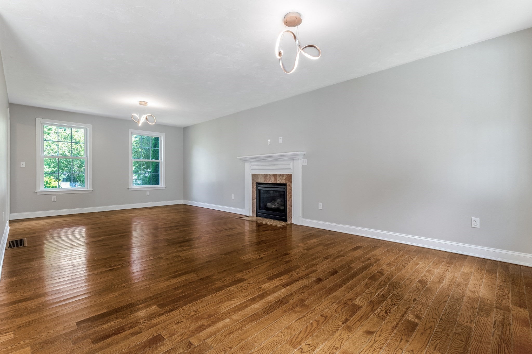 32 Adams St, Foxboro, MA, 32 Adams St, Foxboro, MA Photo #4