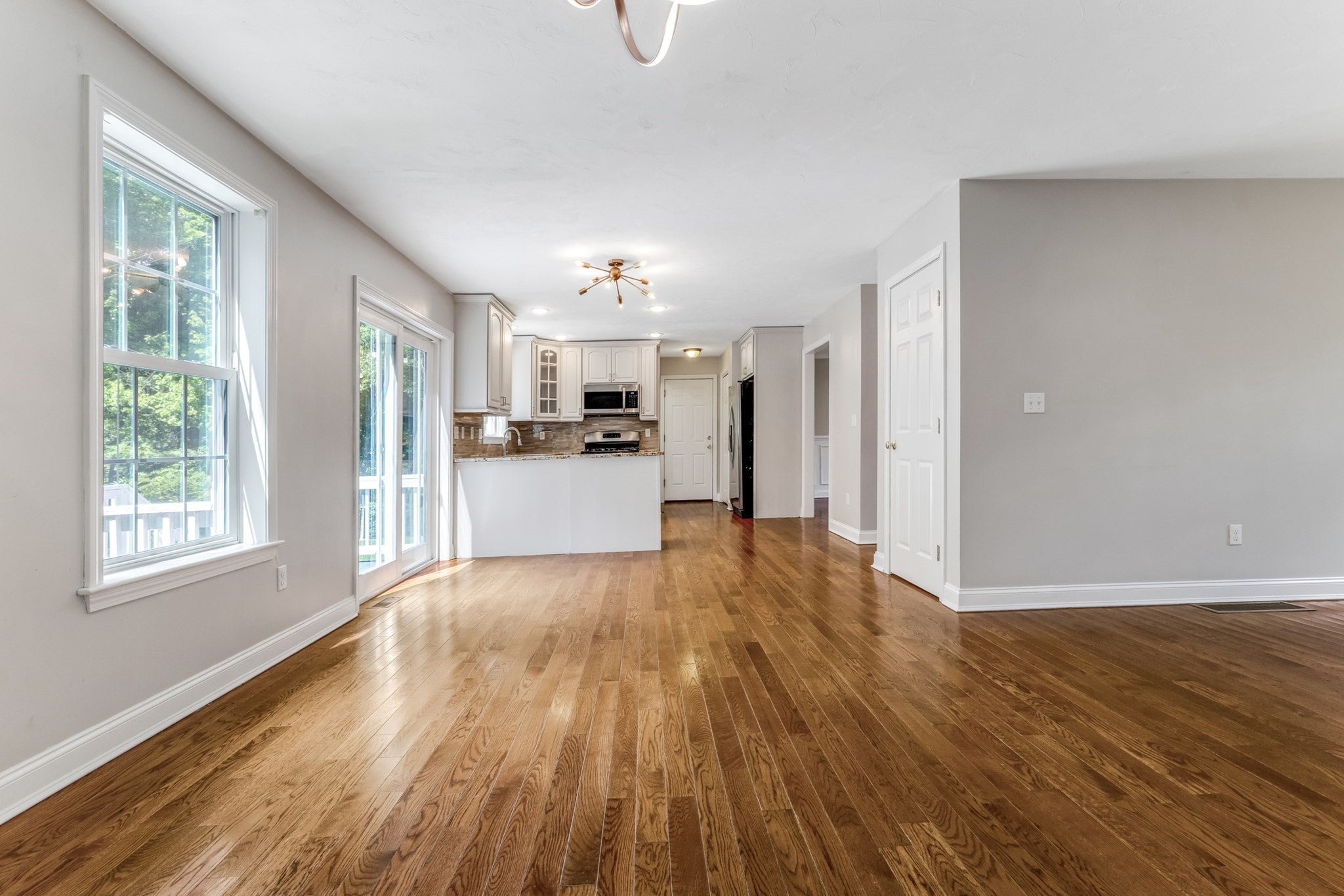 32 Adams St, Foxboro, MA, 32 Adams St, Foxboro, MA Photo #5