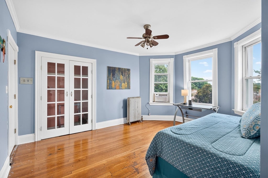 70 Strathmore Road 10B