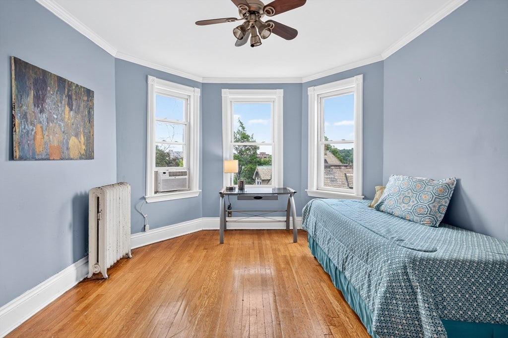 70 Strathmore Road 10B