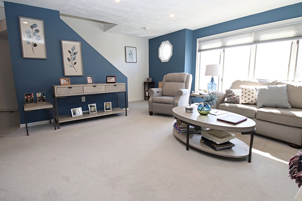 504 Reynolds Drive 504