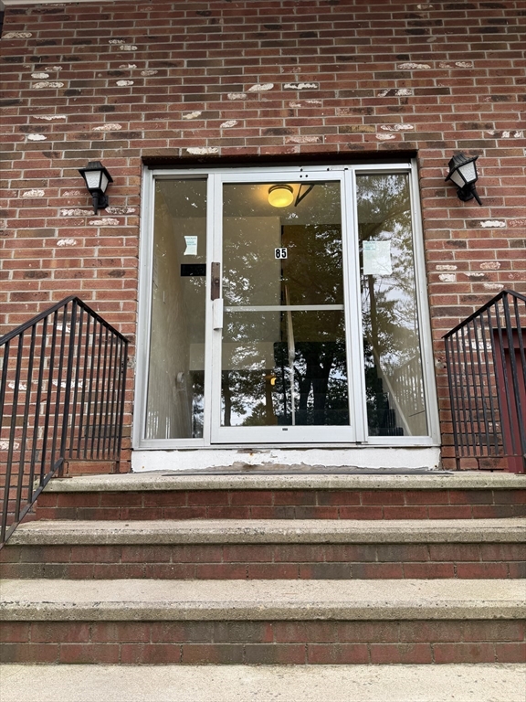 85 Ford Street B