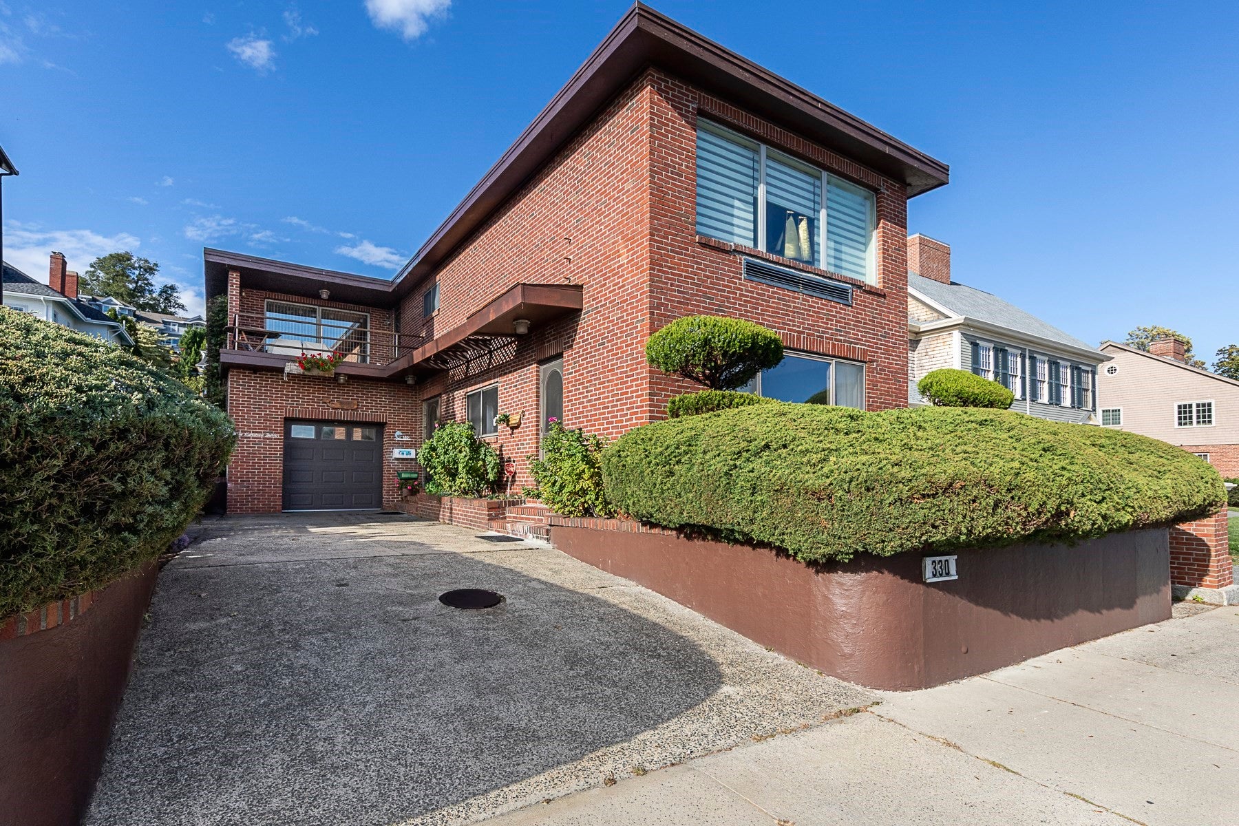 Photo of 330 Humphrey Street, Swampscott, MA