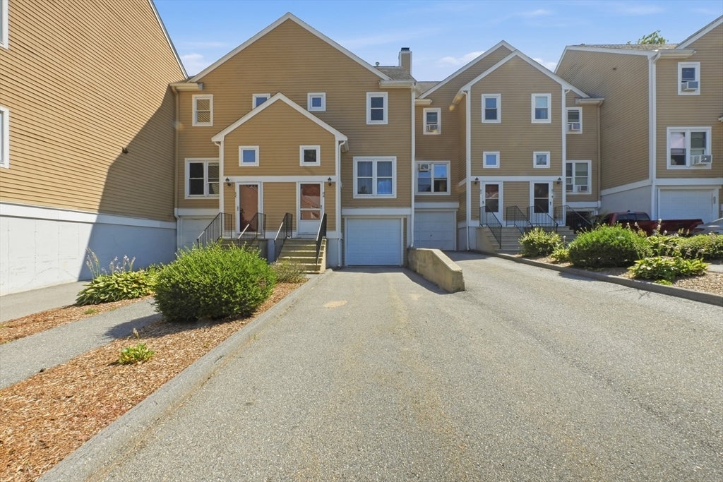 Photo of 84 Camelot Drive, Worcester, MA
