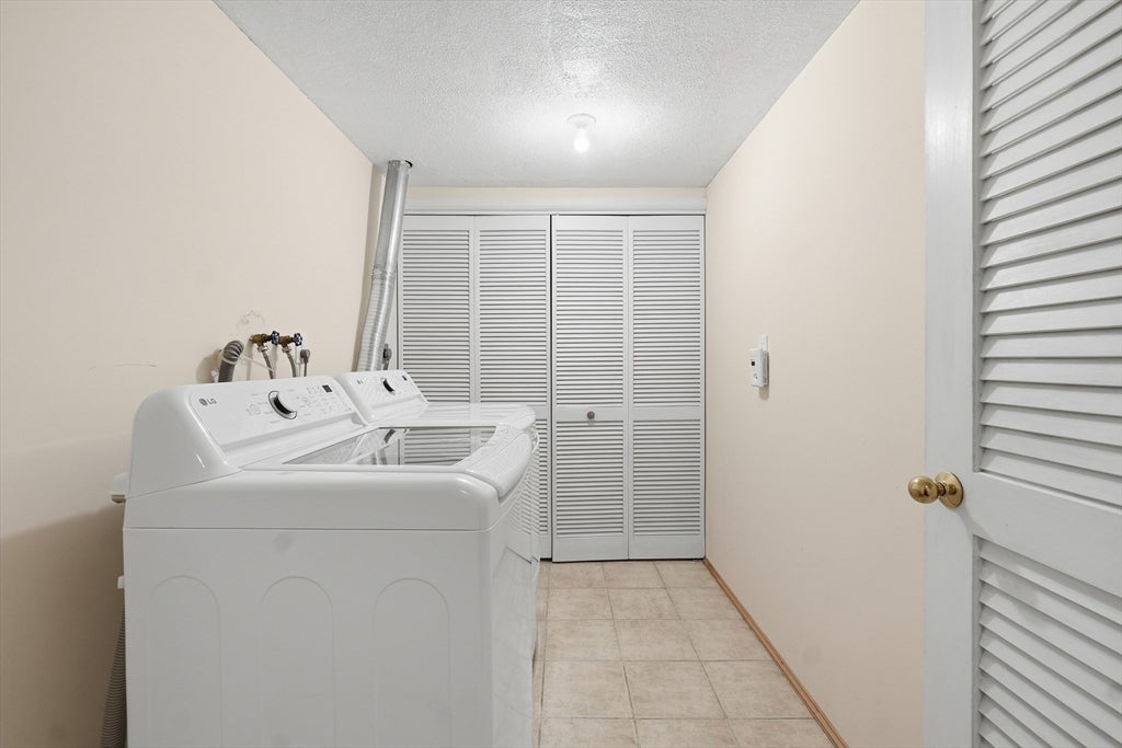 84 Camelot Drive #84, Worcester, MA Photo #32