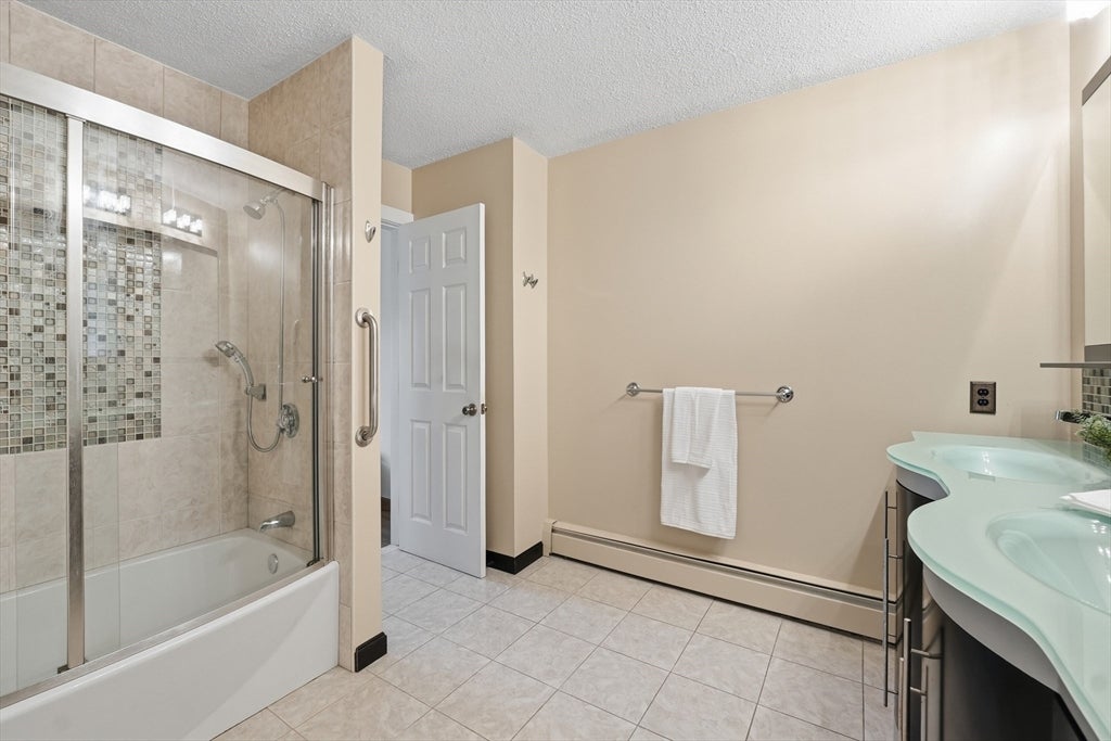 84 Camelot Drive #84, Worcester, MA Photo #24