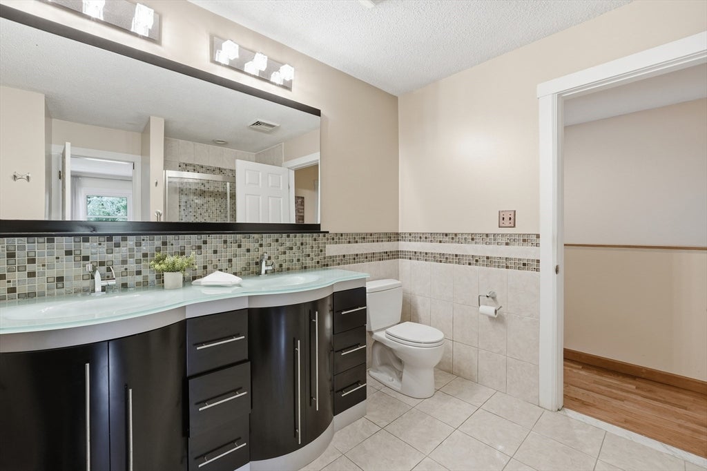 84 Camelot Drive #84, Worcester, MA Photo #22