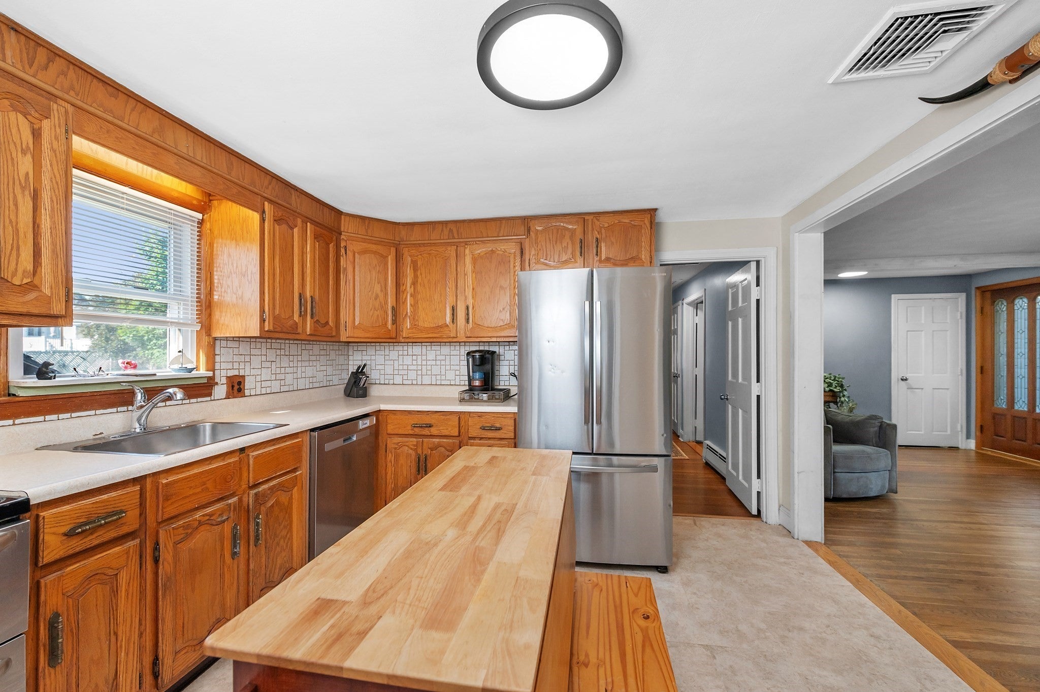 9 Fosters Ln, Wakefield, MA, 9 Fosters Ln, Wakefield, MA Photo #2