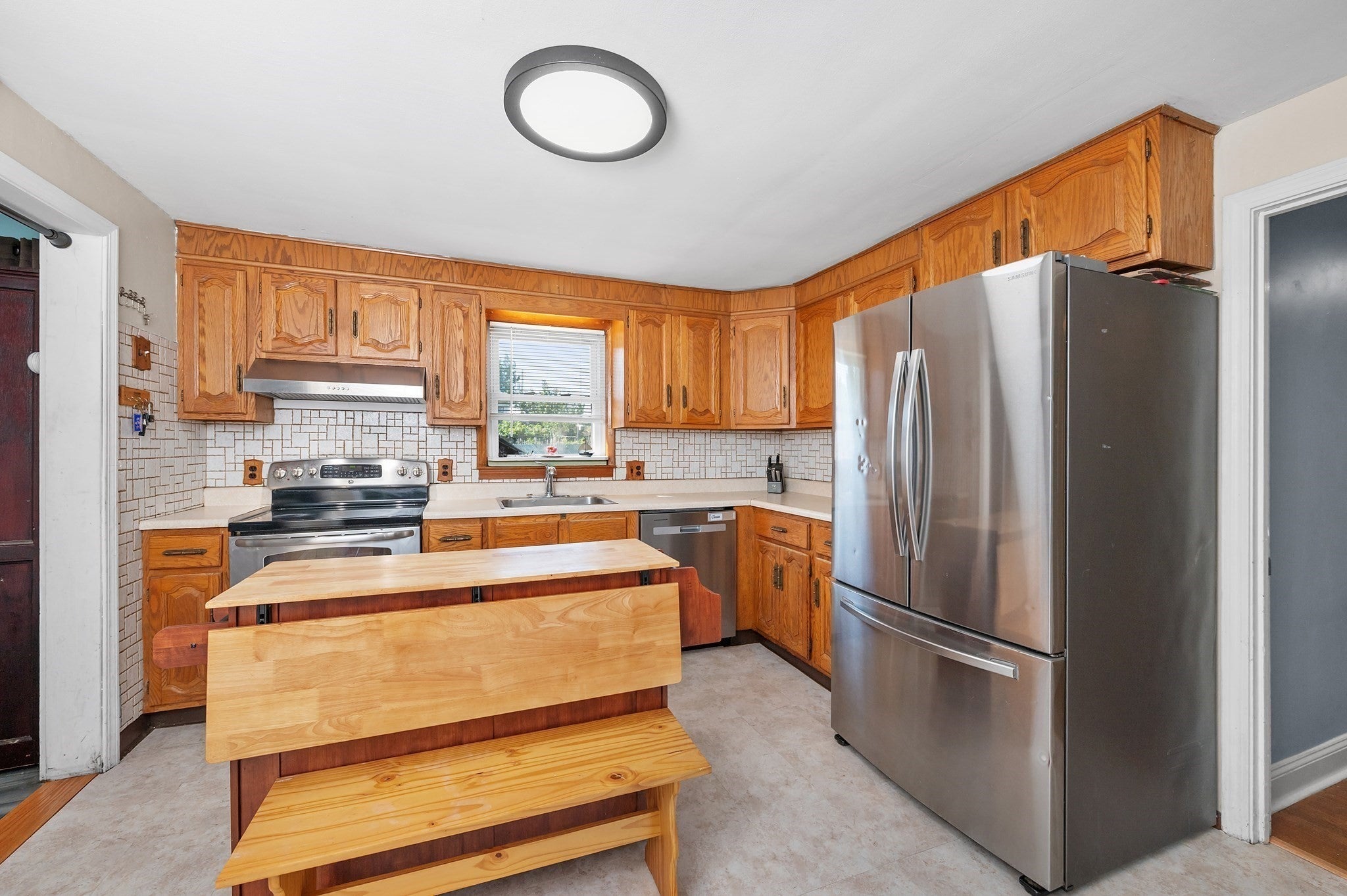 9 Fosters Ln, Wakefield, MA, 9 Fosters Ln, Wakefield, MA Photo #5