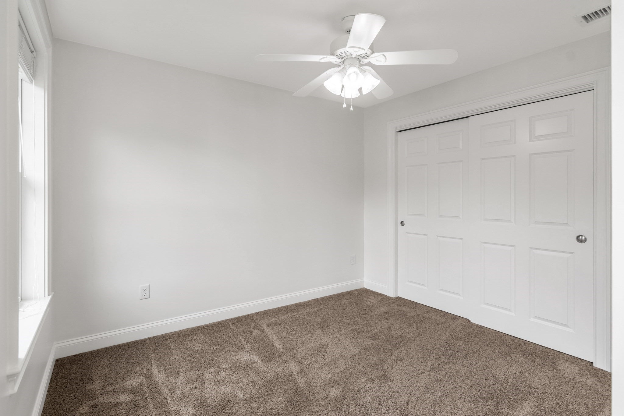 1 Kerrigan Way, Woburn, MA Photo #21