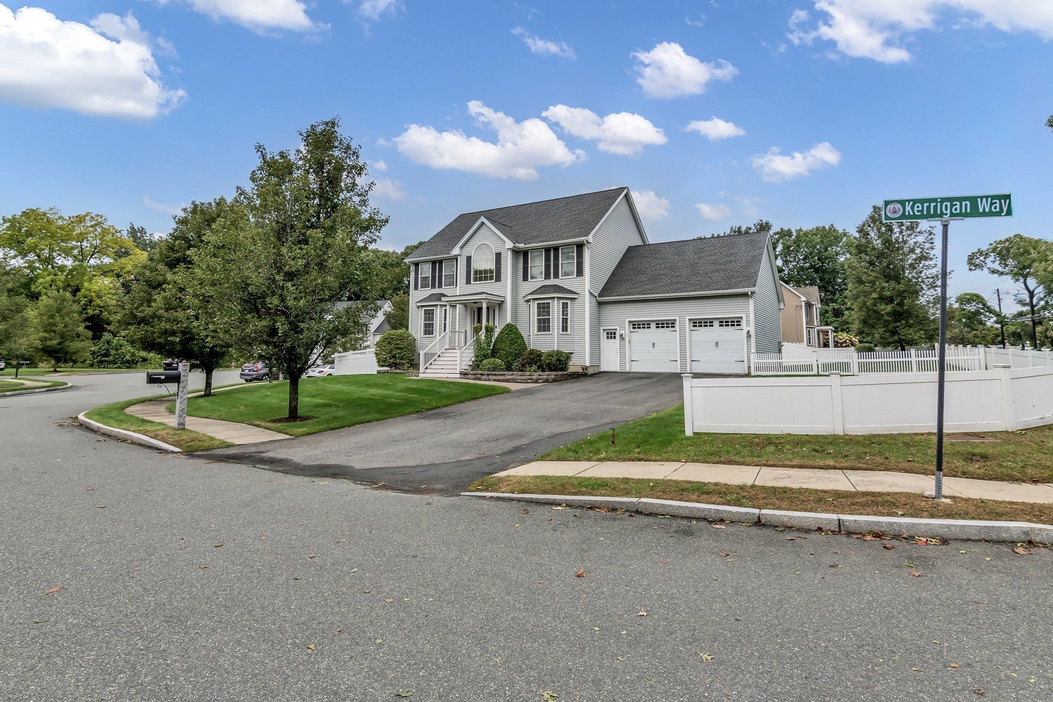 1 Kerrigan Way, Woburn, MA Photo #25